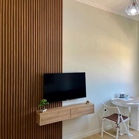 Home Inn Apartment 2 Near City Center Tirana Buitenkant foto