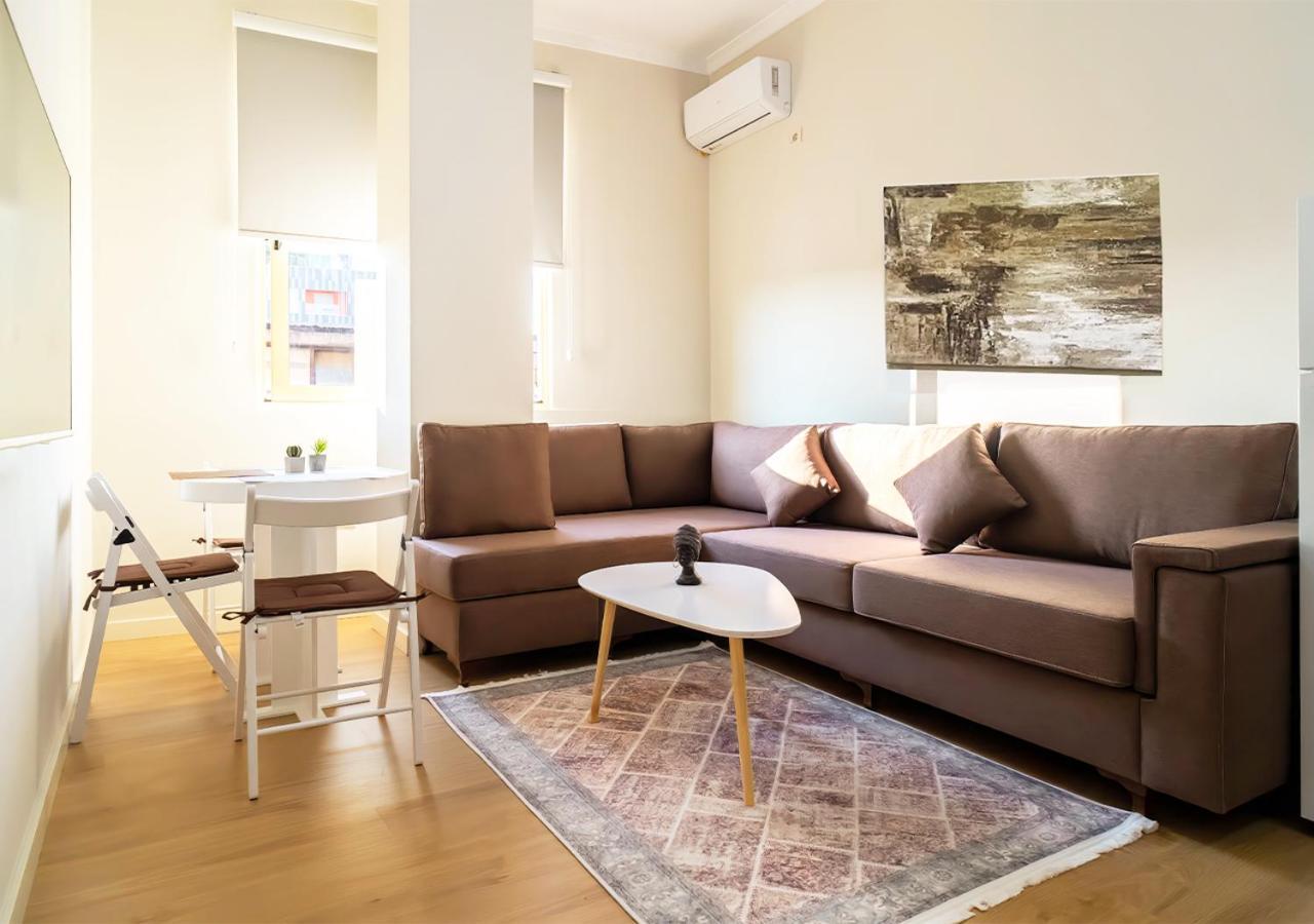 Home Inn Apartment 2 Near City Center Tirana Buitenkant foto